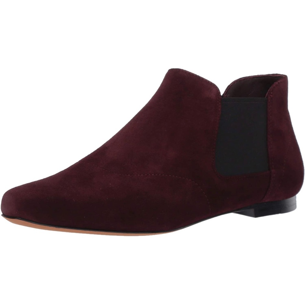 New with Box - Vince Camrose Burgundy Color